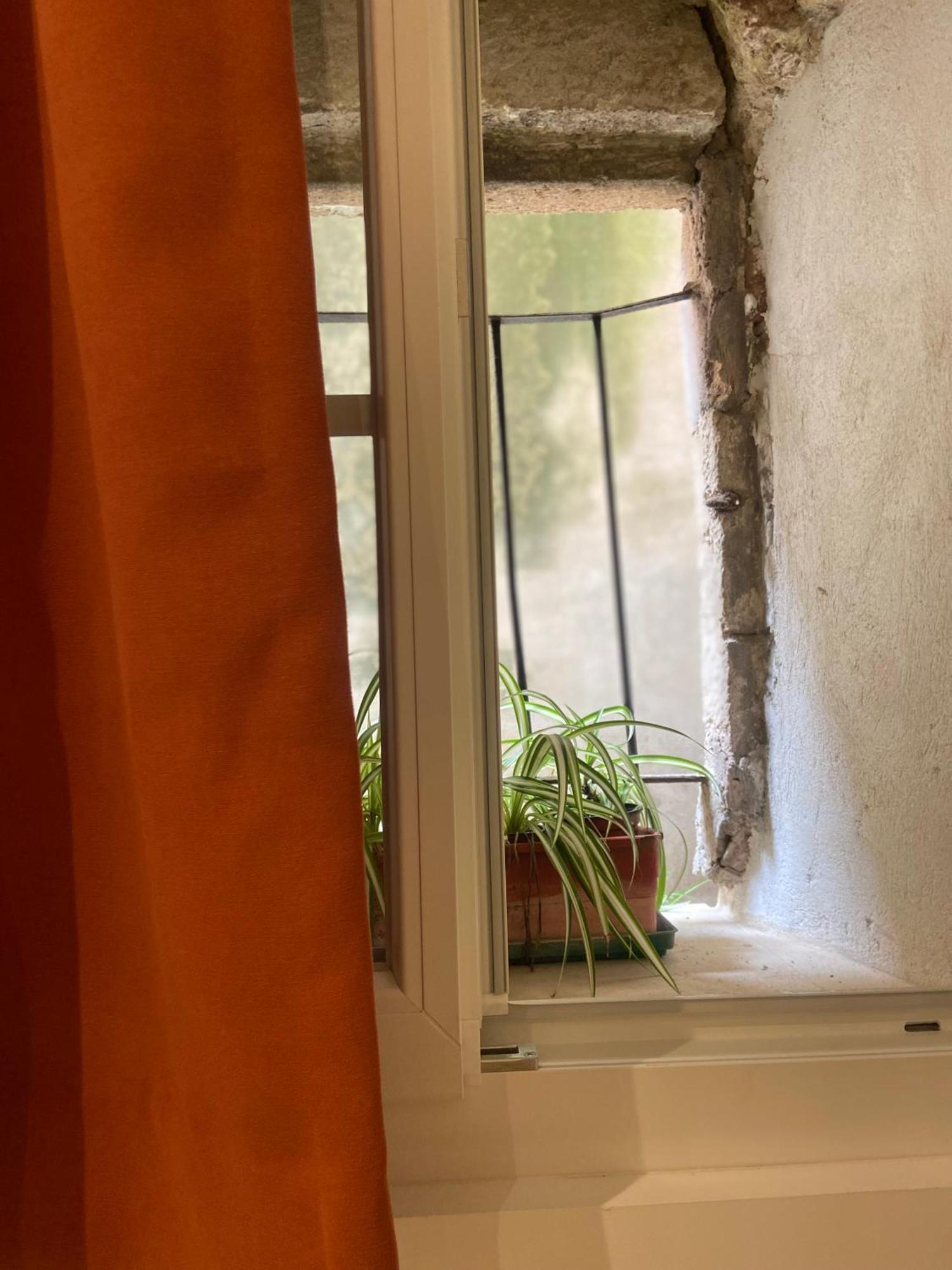 Les Appartements Du Vieux Poussan Buitenkant foto